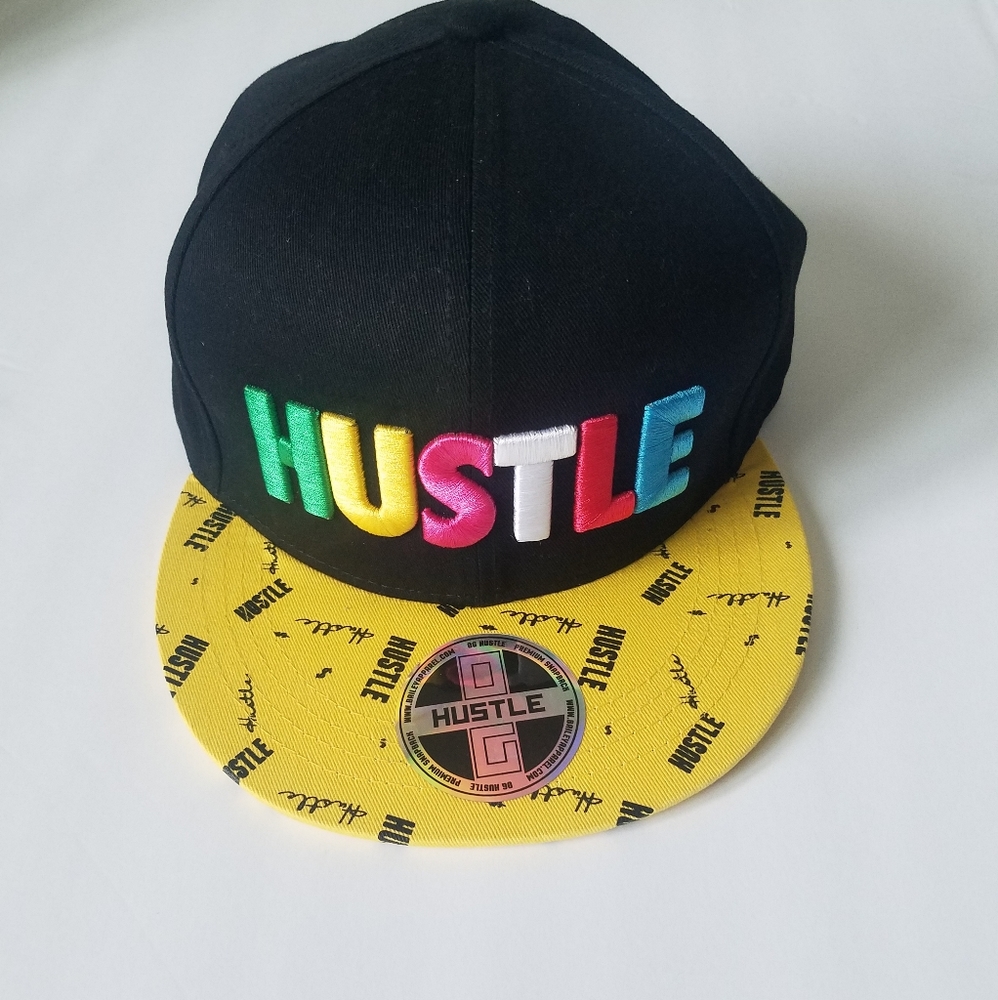 NWOT Men's Snapback Black Hat